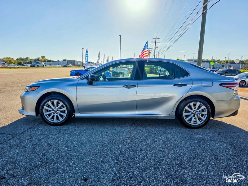 2018 TOYOTA CAMRY LE - TOY013076C