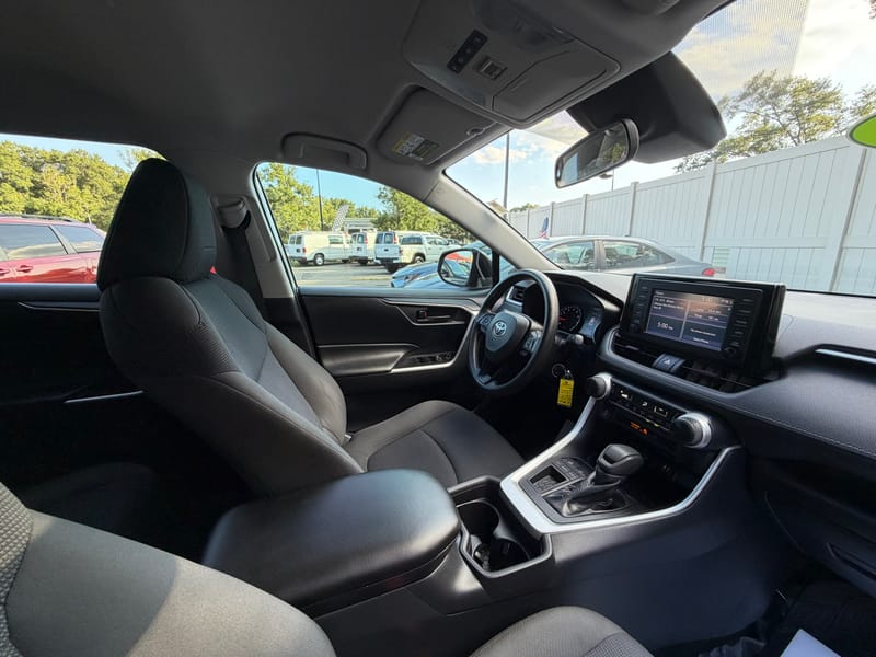 2019 TOYOTA RAV4 LE - TOY013686