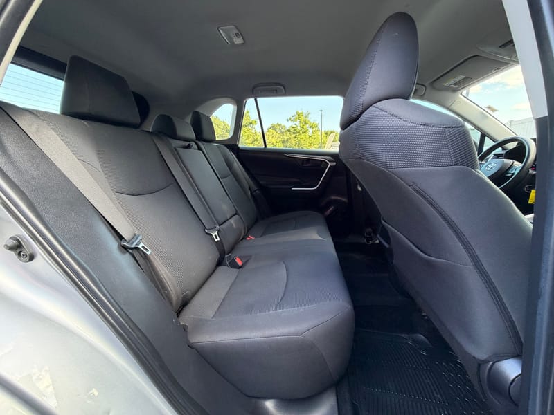 2019 TOYOTA RAV4 LE - TOY013686