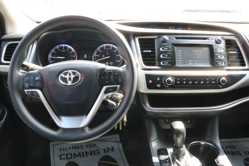 2016 TOYOTA HIGHLANDER LE - TOY017441