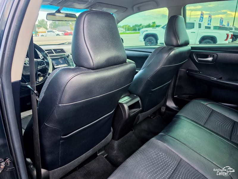 2015 TOYOTA CAMRY SE - TOY020403B