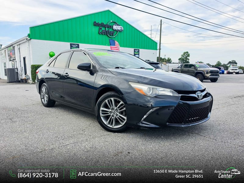 2015 TOYOTA CAMRY SE - TOY020403B