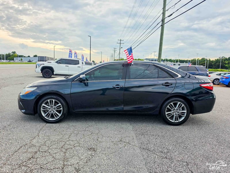 2015 TOYOTA CAMRY SE - TOY020403B