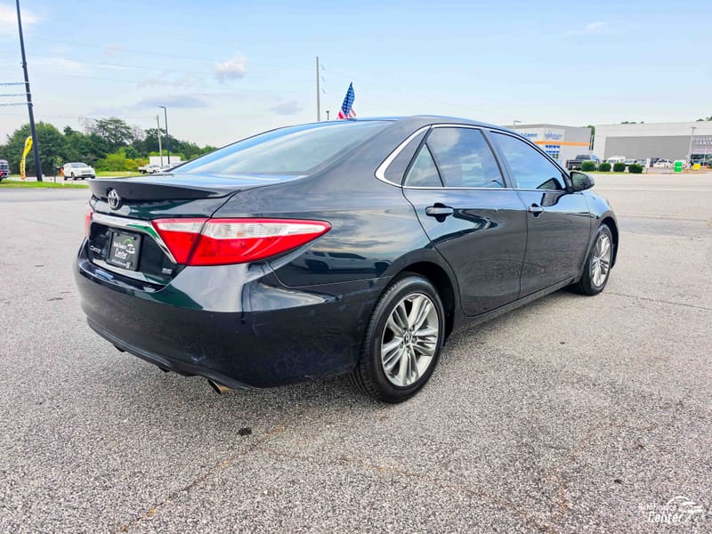 2015 TOYOTA CAMRY SE - TOY020403B