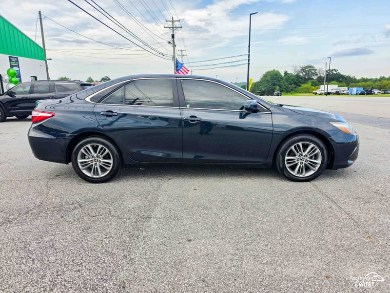 2015 TOYOTA CAMRY SE - TOY020403B