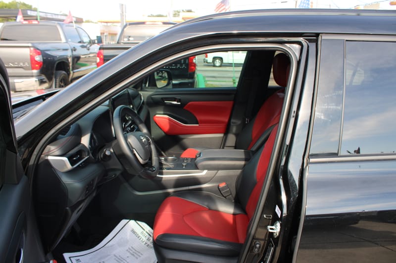 2023 TOYOTA HIGHLANDER XSE - TOY028583