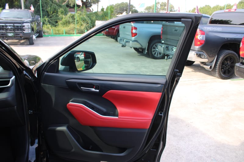 2023 TOYOTA HIGHLANDER XSE - TOY028583