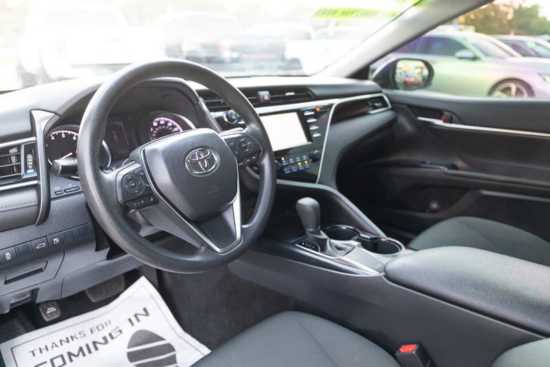 2018 TOYOTA CAMRY LE - TOY038546