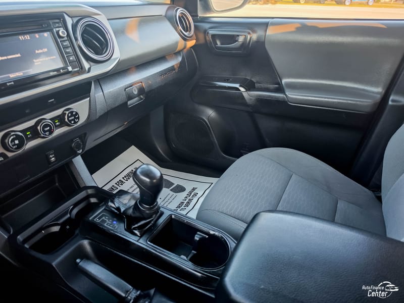 2017 TOYOTA TACOMA SR5 - TOY039543