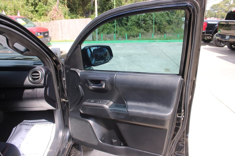 2017 TOYOTA TACOMA - TOY040903