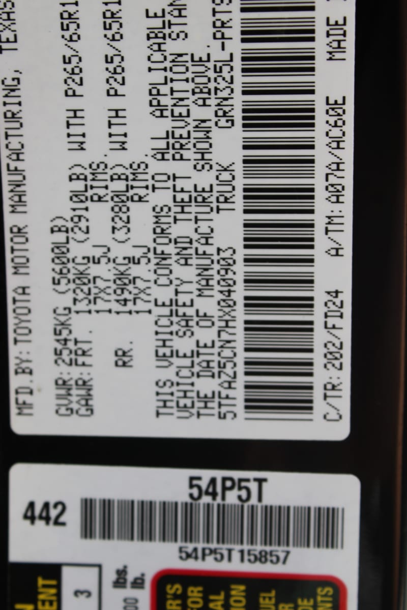 2017 TOYOTA TACOMA - TOY040903