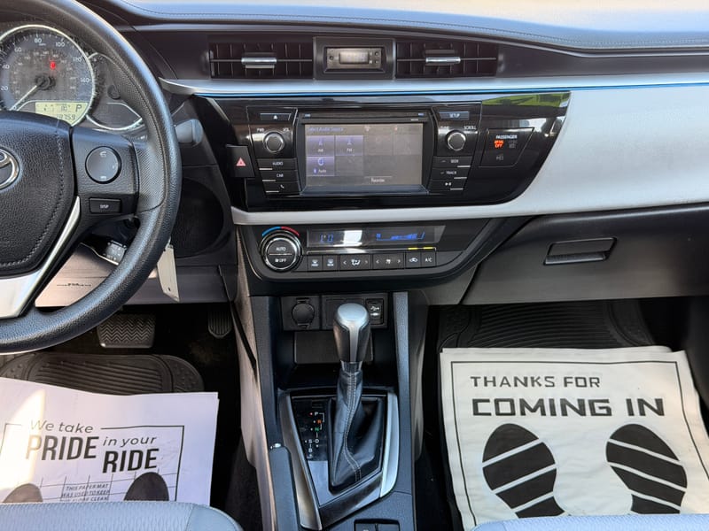 2014 TOYOTA COROLLA LE - TOY041045B