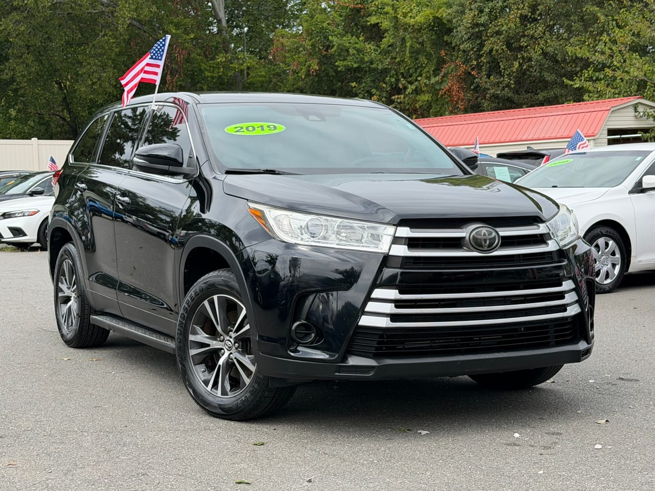 2019 TOYOTA HIGHLANDER LE - TOY046913 — photo 1 of 22