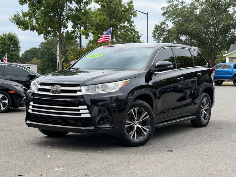 2019 TOYOTA HIGHLANDER LE - TOY046913