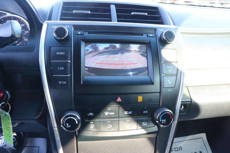 2015 TOYOTA CAMRY SE - TOY047042D