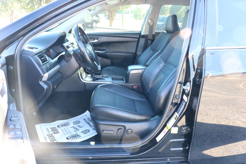2015 TOYOTA CAMRY SE - TOY047042D