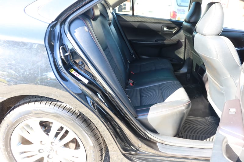 2015 TOYOTA CAMRY SE - TOY047042D