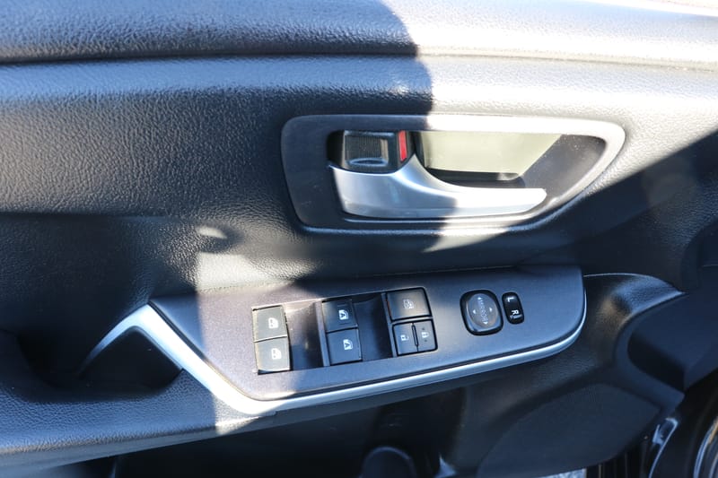2015 TOYOTA CAMRY SE - TOY047042D