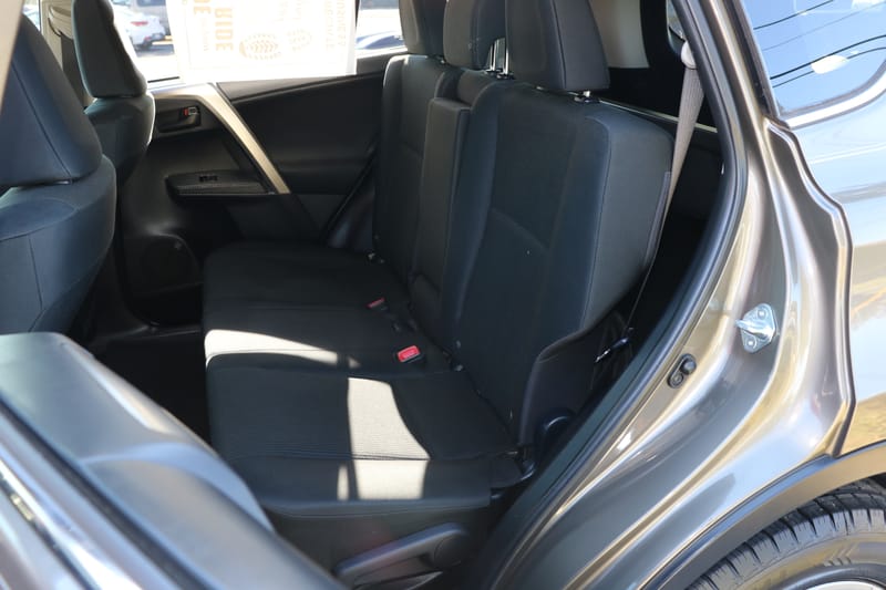 2015 TOYOTA RAV4 LE - TOY055650B