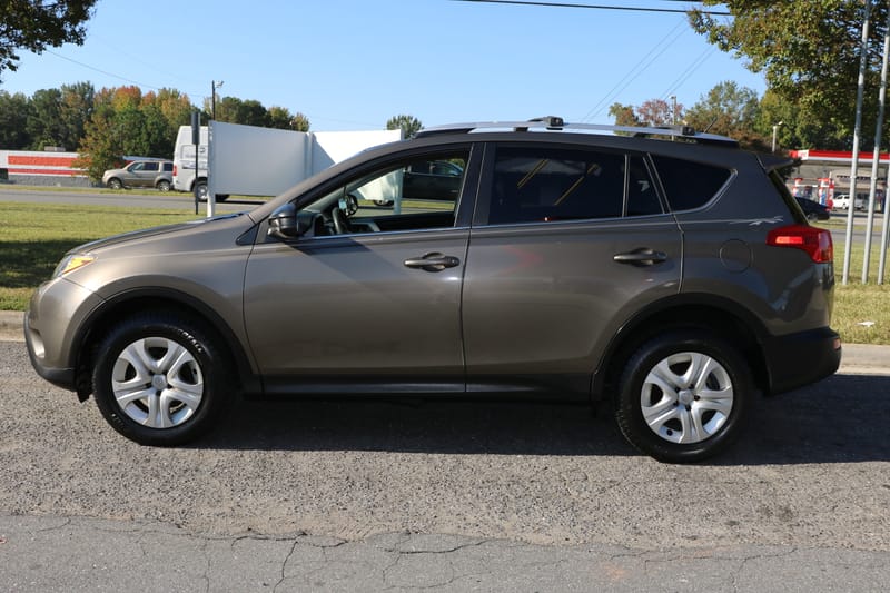 2015 TOYOTA RAV4 LE - TOY055650B