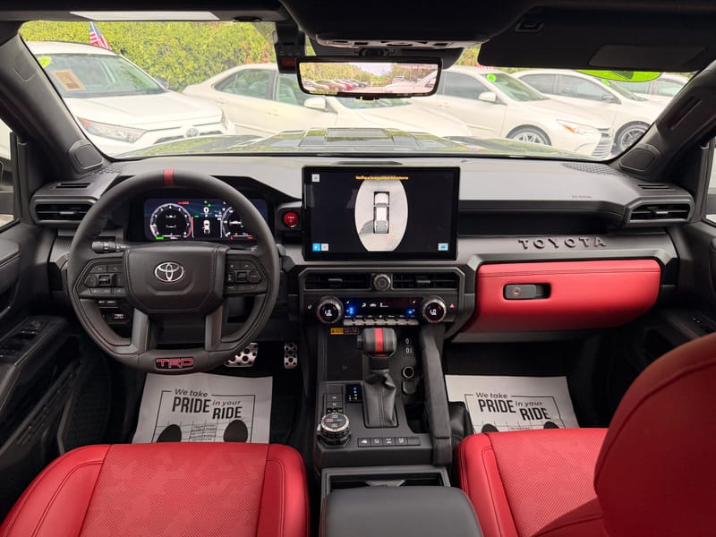 2026 TOYOTA TACOMA  LTD HYBRID - TOY060702