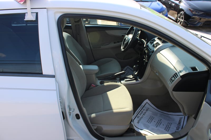 2012 TOYOTA COROLLA L - TOY060811C