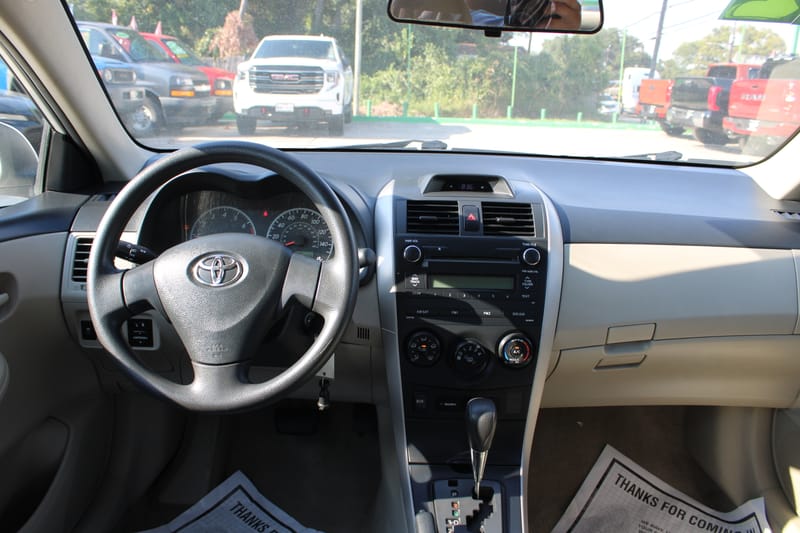 2012 TOYOTA COROLLA L - TOY060811C