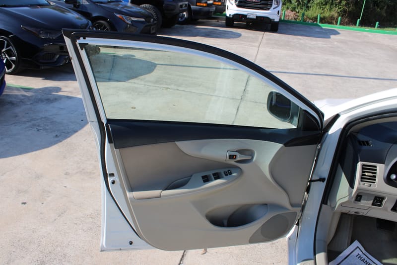 2012 TOYOTA COROLLA L - TOY060811C