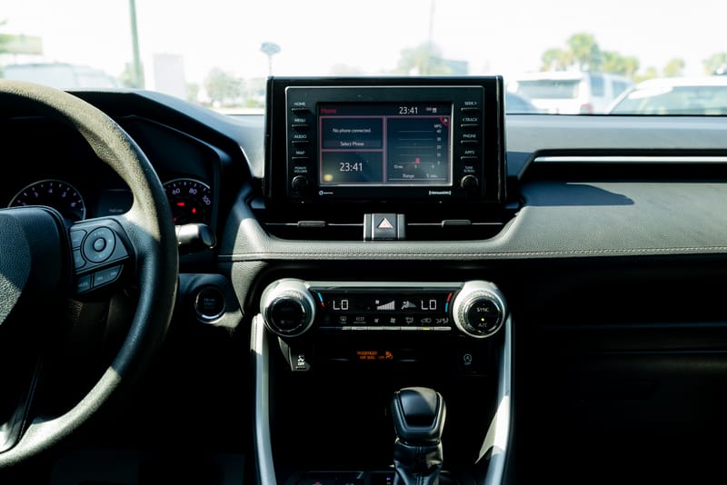 2020 TOYOTA RAV4 XLE - TOY070458B
