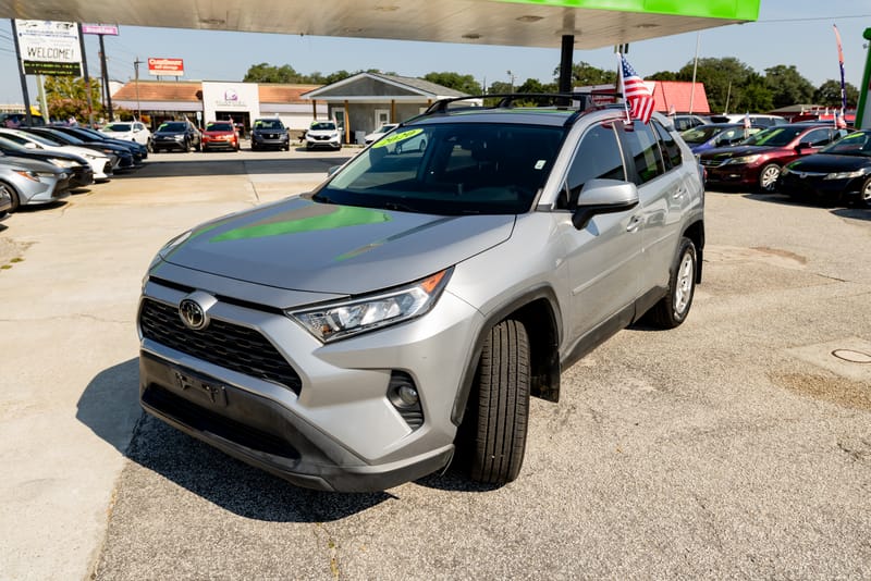 2020 TOYOTA RAV4 XLE - TOY070458B