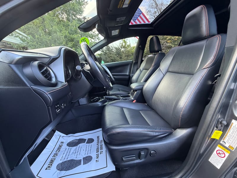 2016 TOYOTA RAV4 SE - TOY070510