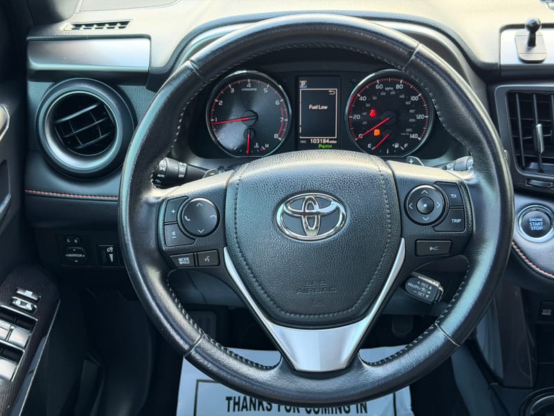 2016 TOYOTA RAV4 SE - TOY070510