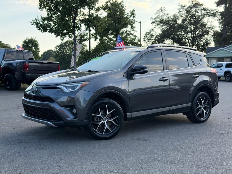 2016 TOYOTA RAV4 SE - TOY070510