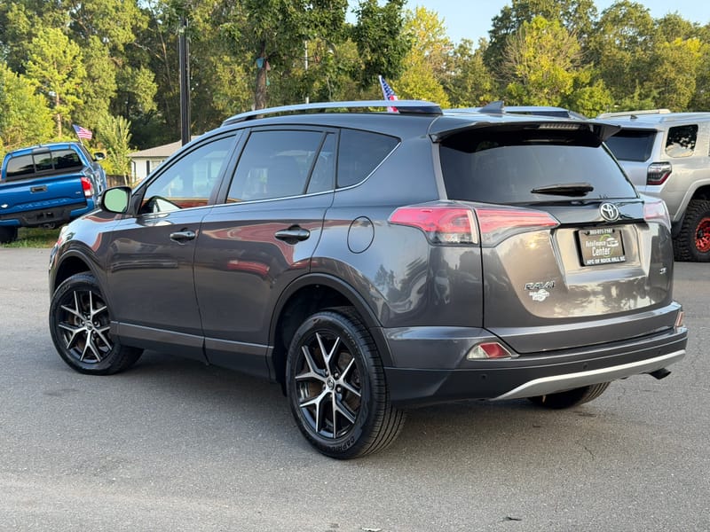 2016 TOYOTA RAV4 SE - TOY070510