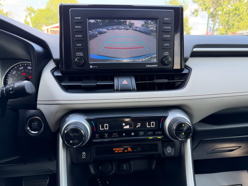 2020 TOYOTA RAV4 XLE - TOY087090