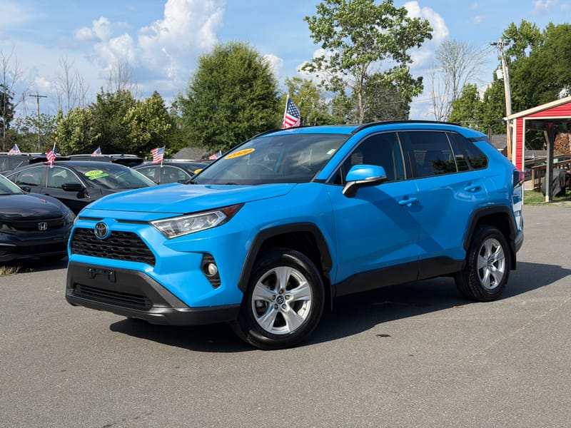 2020 TOYOTA RAV4 XLE - TOY087090