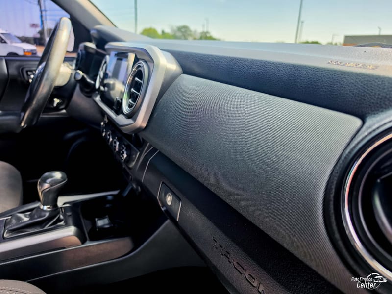 2017 TOYOTA TACOMA TRD SPORT 4X4 - TOY092318