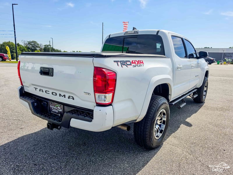 2017 TOYOTA TACOMA TRD SPORT 4X4 - TOY092318