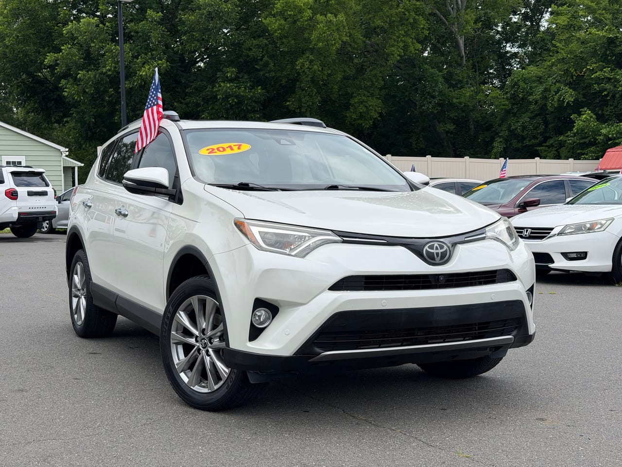 2017 TOYOTA RAV4 PLATINUM - TOY093467 — photo 1 of 19