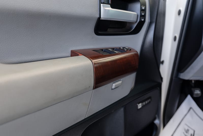 2014 TOYOTA SEQUOIA PLATINUM - TOY095193B