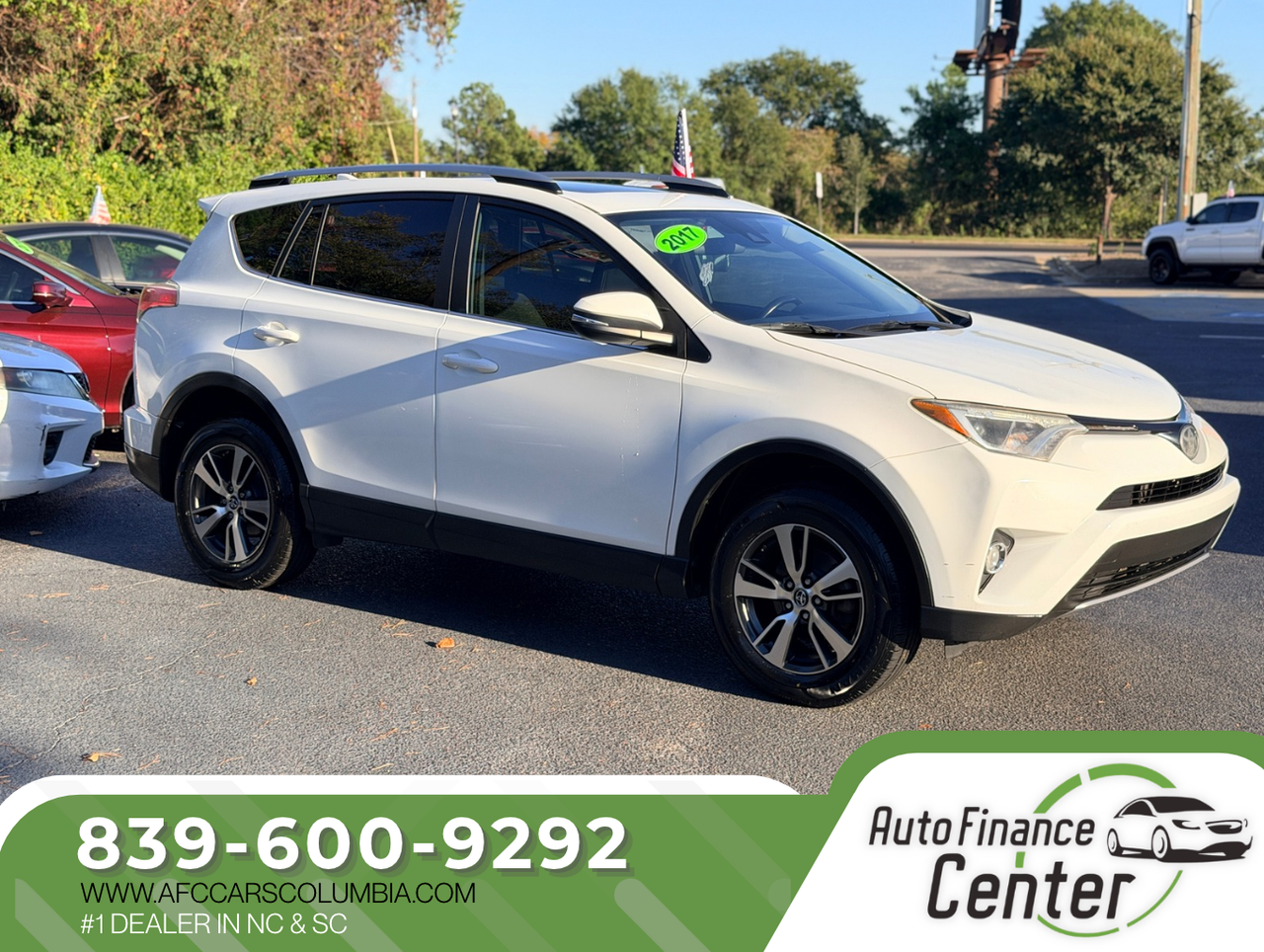2017 TOYOTA RAV4 XLE - TOY099663 — photo 1 of 14