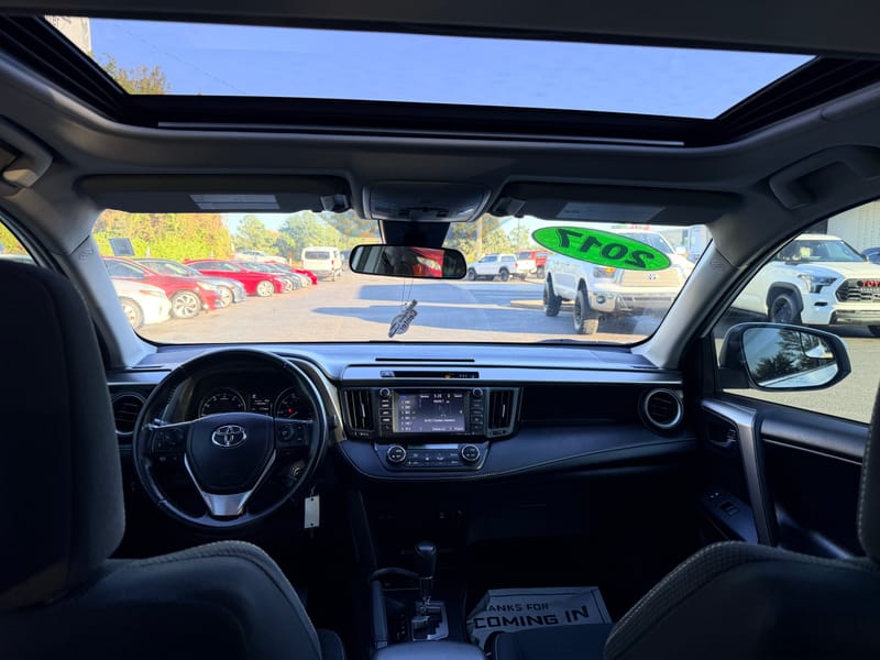 2017 TOYOTA RAV4 XLE - TOY099663