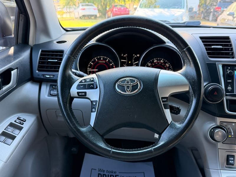 2013 TOYOTA HIGHLANDER SE - TOY100223B