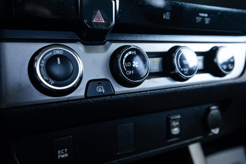 2017 TOYOTA TACOMA SR5 - TOY101140