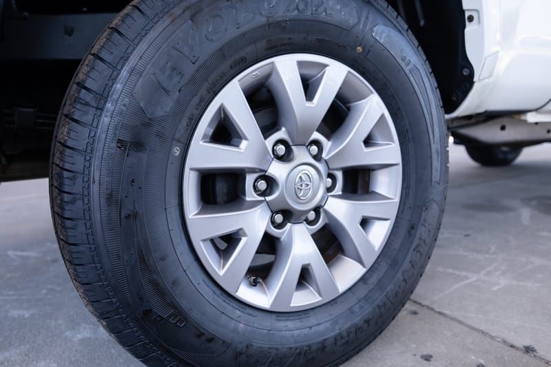2017 TOYOTA TACOMA SR5 - TOY101140