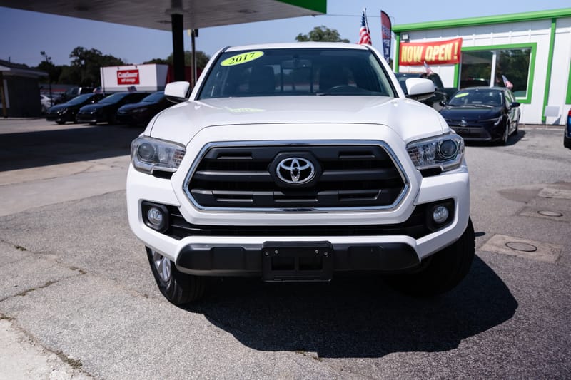 2017 TOYOTA TACOMA SR5 - TOY101140