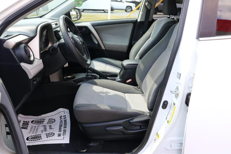 2014 TOYOTA RAV4 LE - TOY101829D