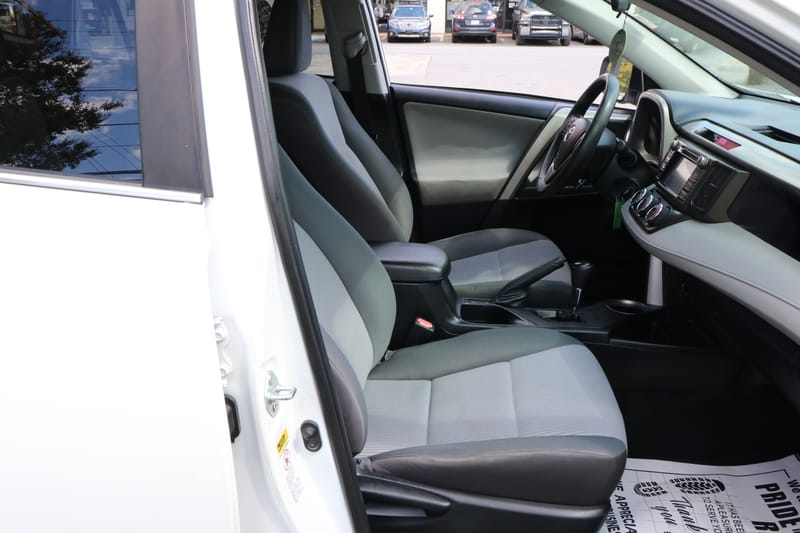 2014 TOYOTA RAV4 LE - TOY101829D