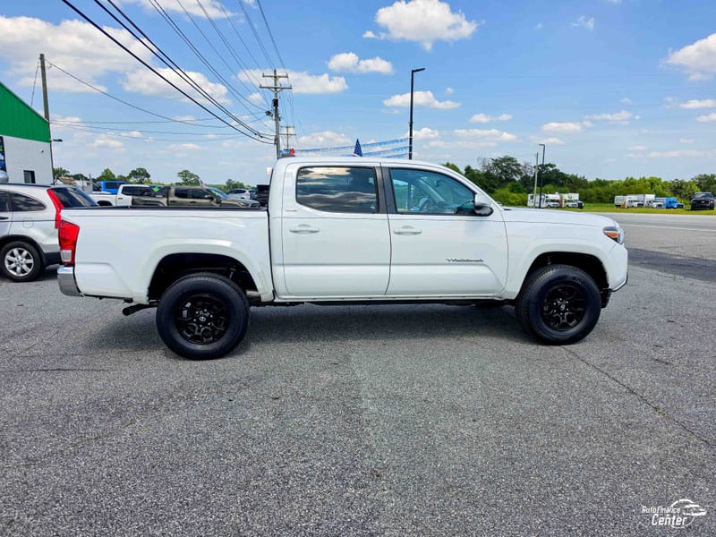 2021 TOYOTA TACOMA SR5 - TOY102070