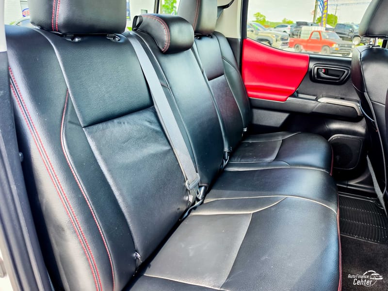 2021 TOYOTA TACOMA SR5 - TOY102070